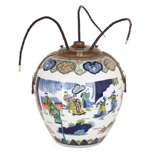 Chinese porcelain opium vase in the 17th Century Wucai style
